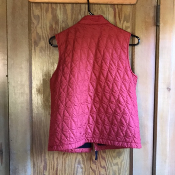 Isis brick red vest size 8. Fleece lined, side pockets. - Picture 5 of 7